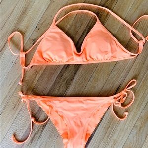 Peach/neon orange bikini-amp